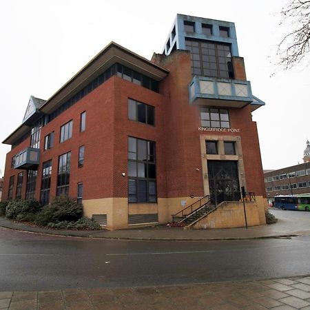 Kingsbridge Point - Cosy One Bed Apartments Near Town Centre, Swindon Eksteriør billede