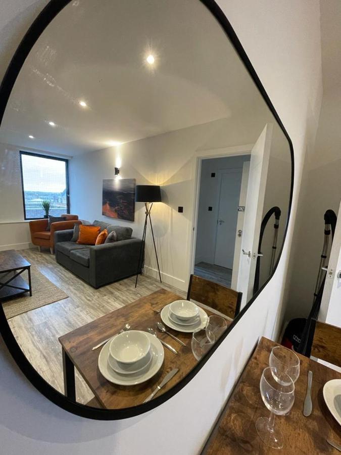 Kingsbridge Point - Cosy One Bed Apartments Near Town Centre, Swindon Eksteriør billede