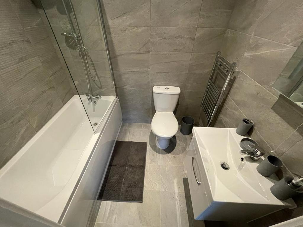Kingsbridge Point - Cosy One Bed Apartments Near Town Centre, Swindon Eksteriør billede