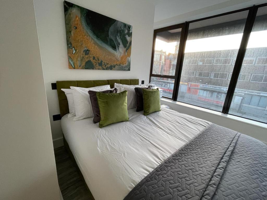 Kingsbridge Point - Cosy One Bed Apartments Near Town Centre, Swindon Eksteriør billede