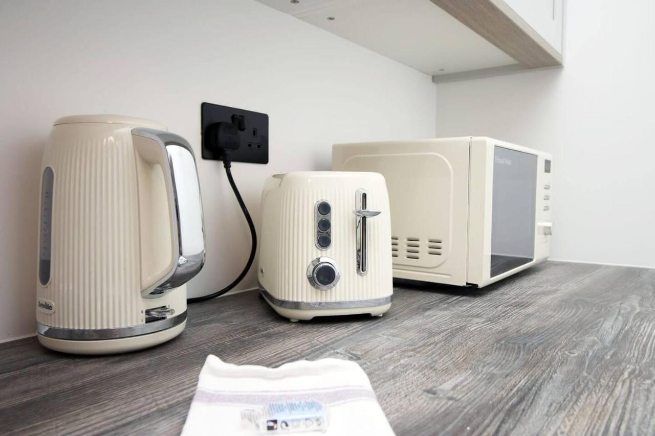 Kingsbridge Point - Cosy One Bed Apartments Near Town Centre, Swindon Eksteriør billede