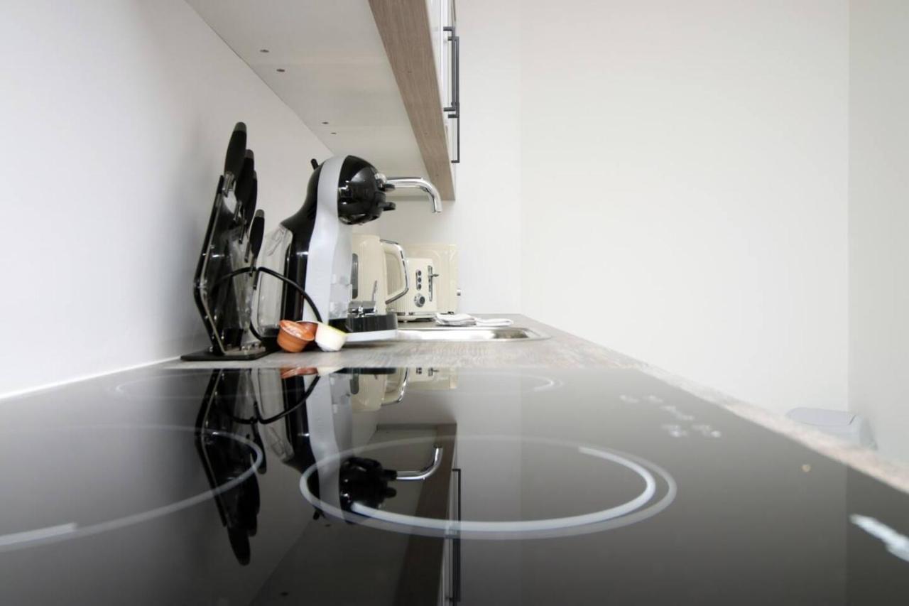 Kingsbridge Point - Cosy One Bed Apartments Near Town Centre, Swindon Eksteriør billede