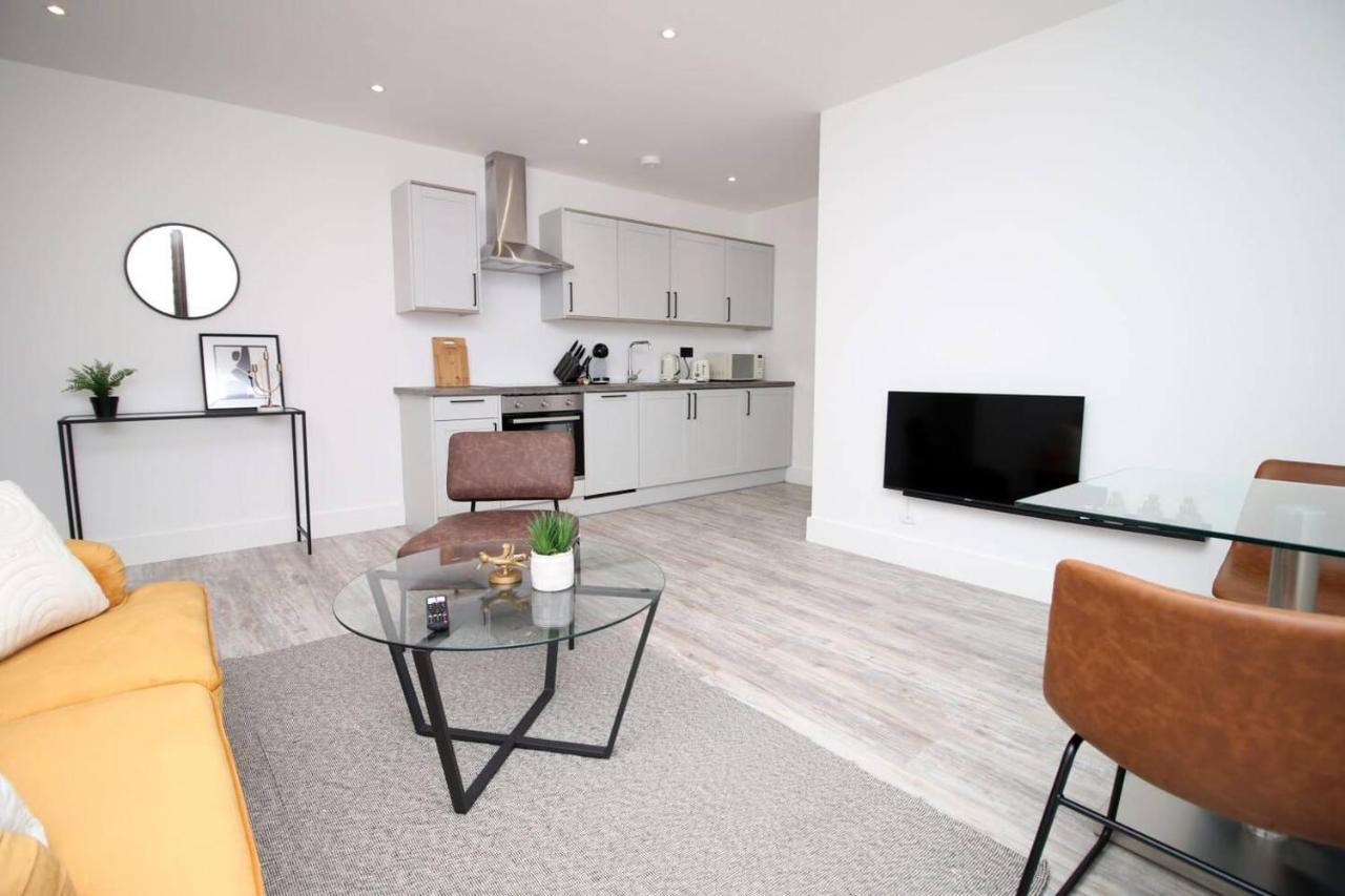 Kingsbridge Point - Cosy One Bed Apartments Near Town Centre, Swindon Eksteriør billede