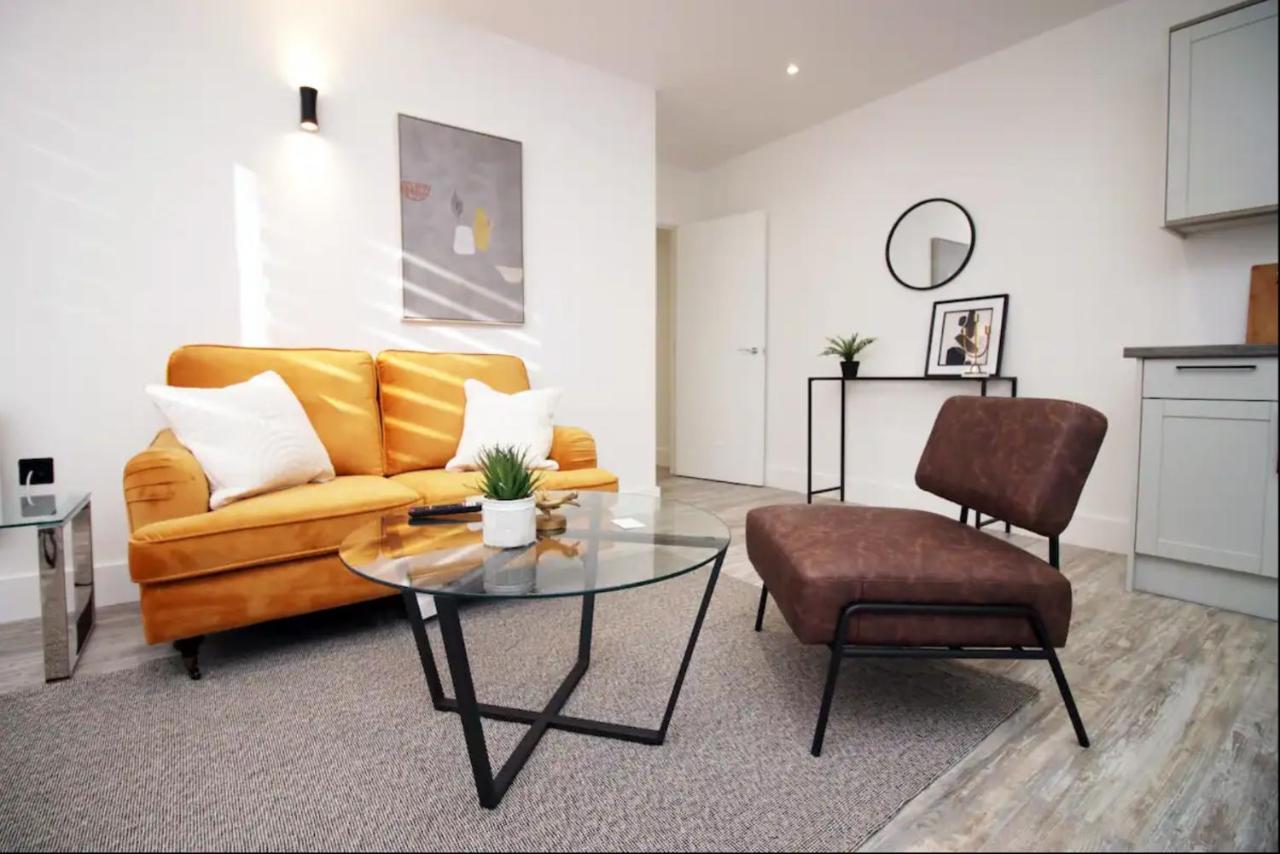 Kingsbridge Point - Cosy One Bed Apartments Near Town Centre, Swindon Eksteriør billede