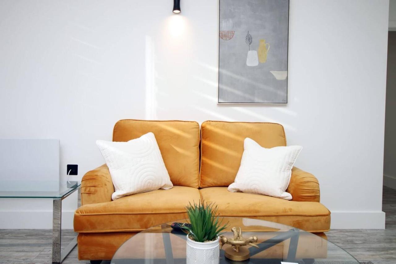 Kingsbridge Point - Cosy One Bed Apartments Near Town Centre, Swindon Eksteriør billede