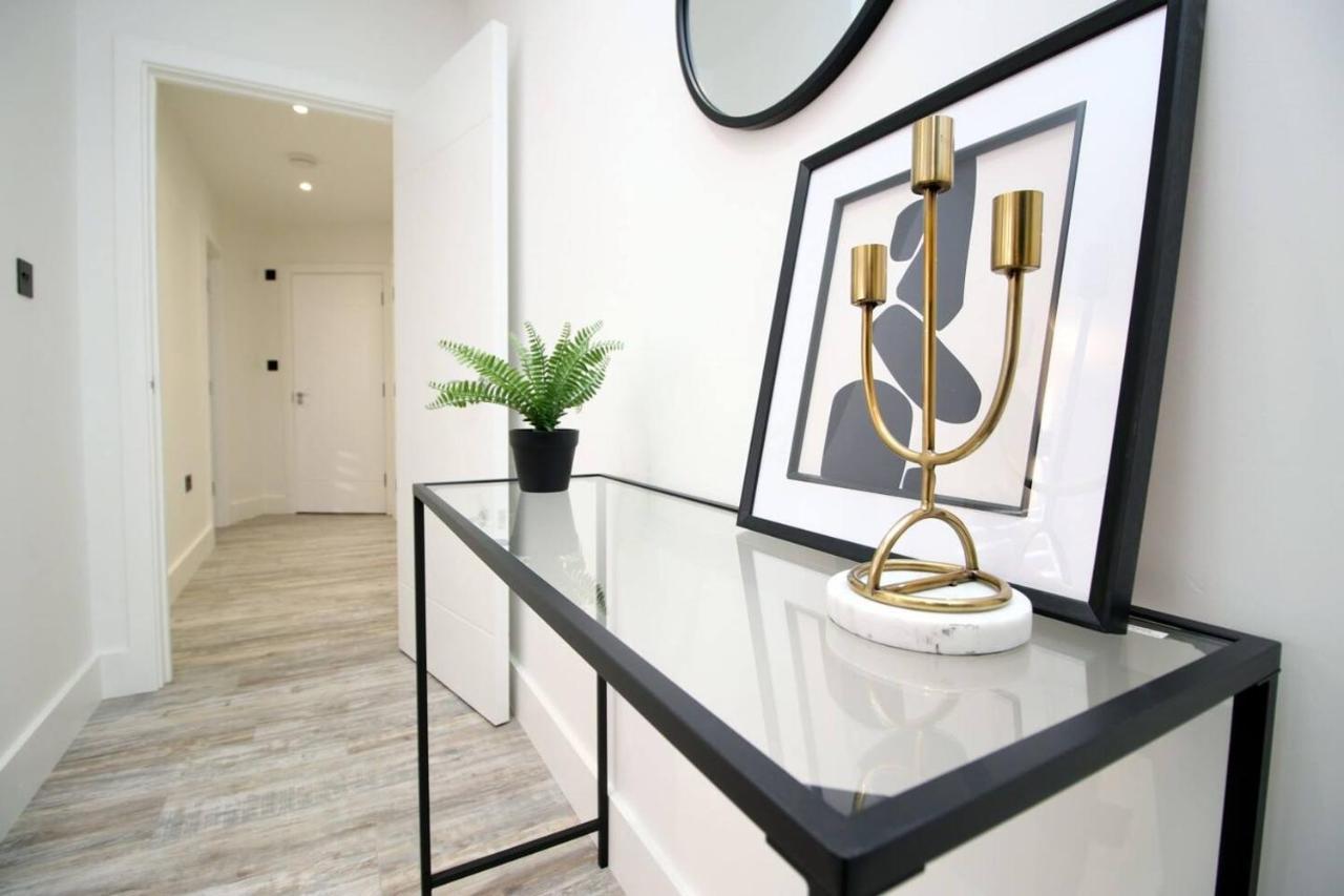Kingsbridge Point - Cosy One Bed Apartments Near Town Centre, Swindon Eksteriør billede