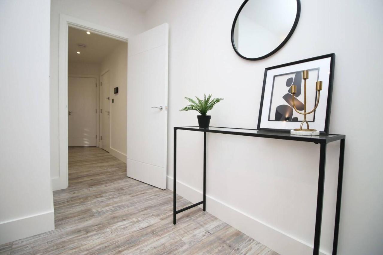 Kingsbridge Point - Cosy One Bed Apartments Near Town Centre, Swindon Eksteriør billede