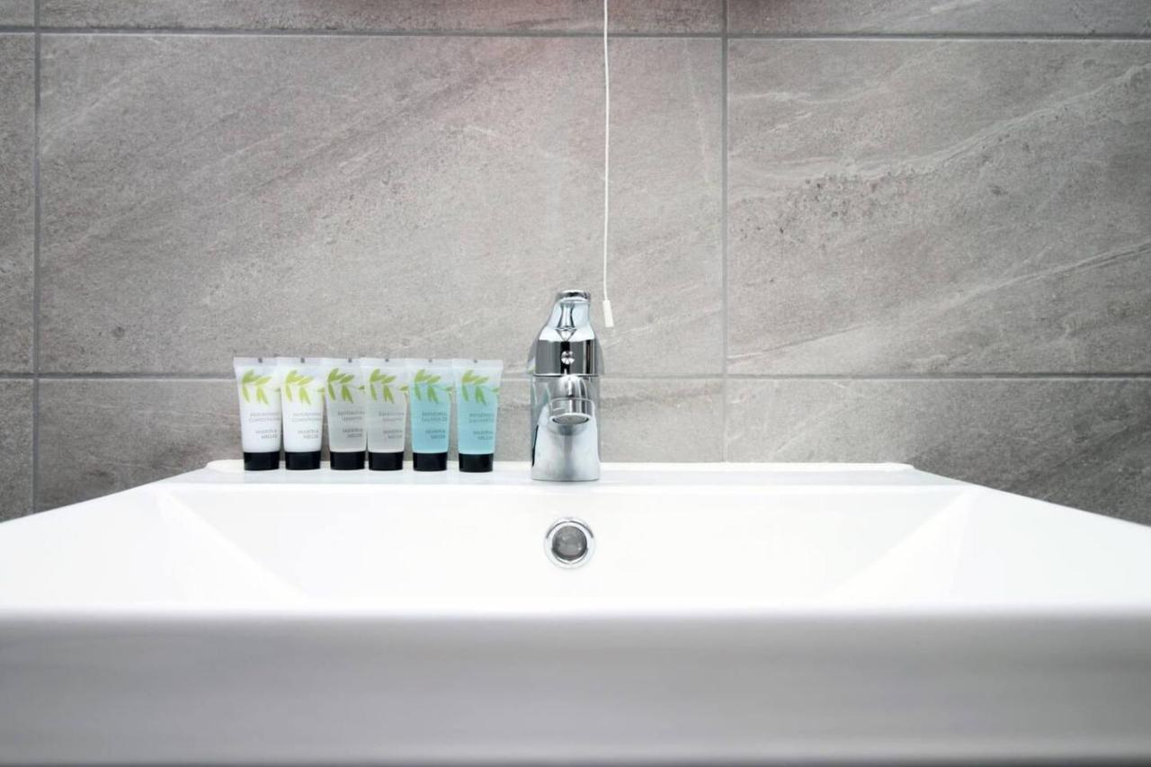 Kingsbridge Point - Cosy One Bed Apartments Near Town Centre, Swindon Eksteriør billede