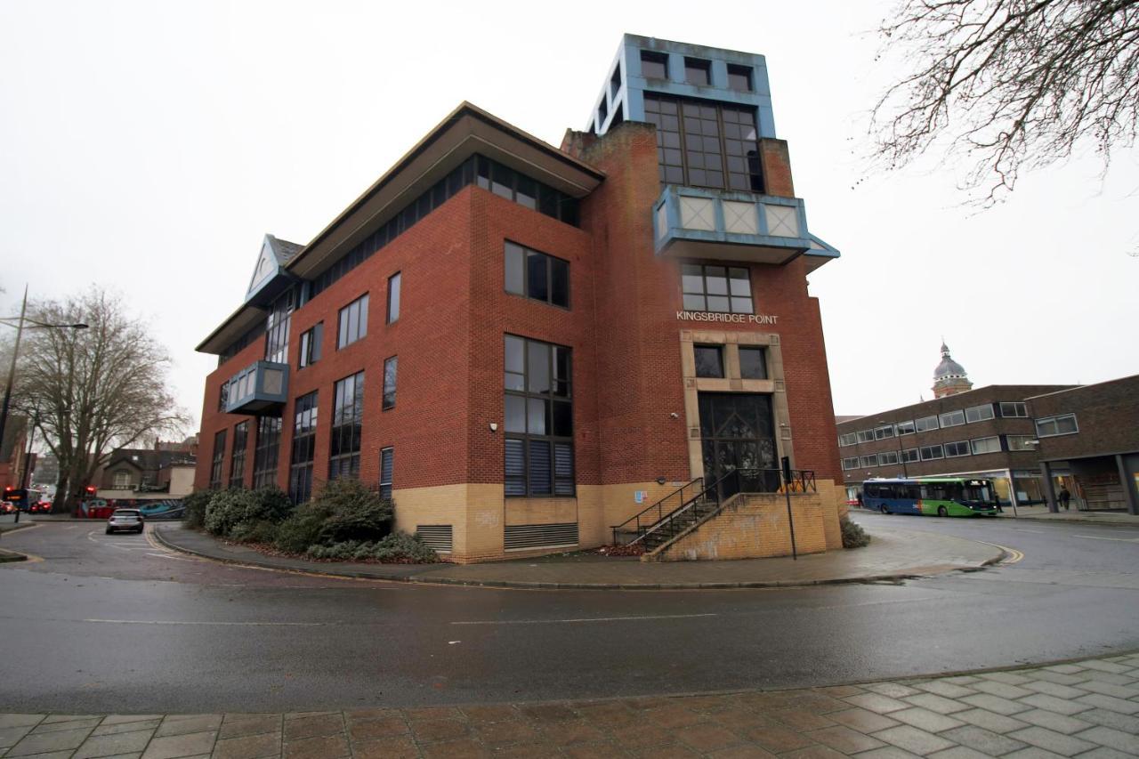 Kingsbridge Point - Cosy One Bed Apartments Near Town Centre, Swindon Eksteriør billede