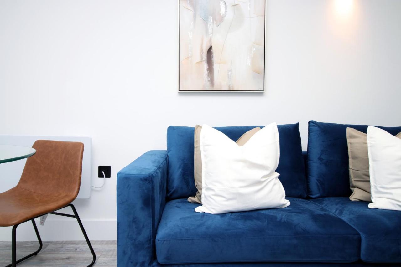 Kingsbridge Point - Cosy One Bed Apartments Near Town Centre, Swindon Eksteriør billede